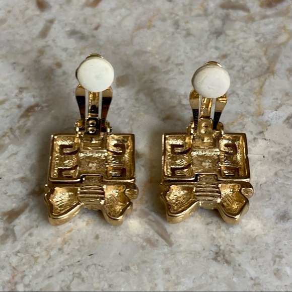 GIVENCHY Paris NY Gold Plate Crystal Present Gift Box Clip-On Earrings - Picture 12 of 12
